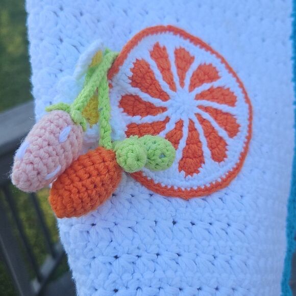 🍓 Alice + Olivia Crochet Fruit Cardigan - Size M 🍓 - Picture 3 of 10